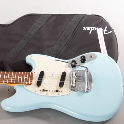 Fender Japan MUSTANG MG65-86 VMH S0シリアル Fender MG-65 Mustang Reissue MIJ | Reverb Canada