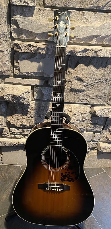 Gibson J-45 Rosewood 1999 Vintage Sunburst image 1
