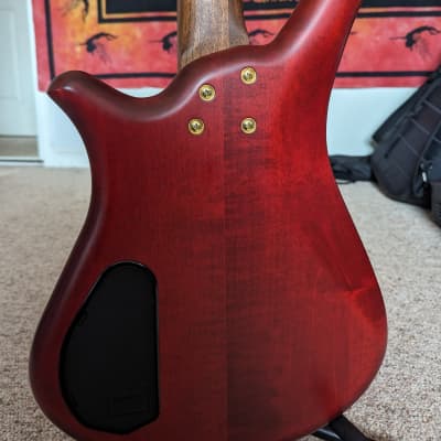 Warwick Fortress ONE fretless 1999 - transparent red image 3