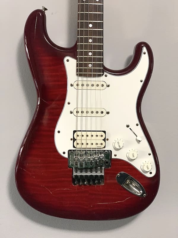 Fender japan 1993〜1994 ストラト　赤 1994 Fender Made in Japan Stratocaster Fiesta Red | The Music Zoo