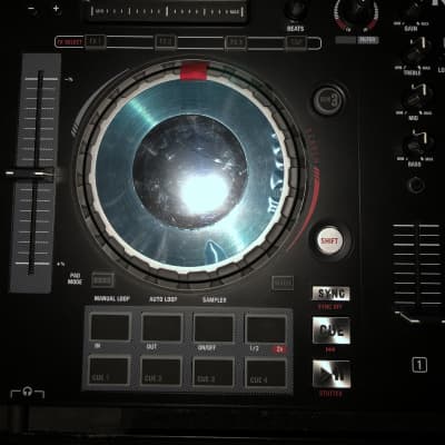 Numark Mixtrack Platinum 2-Channel Serato DJ Controller image 6