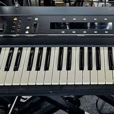 Ensoniq ESQ-1  1986 61-key, Hybrid Synth with Case & A/C