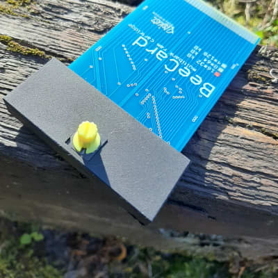 Radiusz Electronics (Mitsubishi) Bee-Card AKA MCR-03 image 2