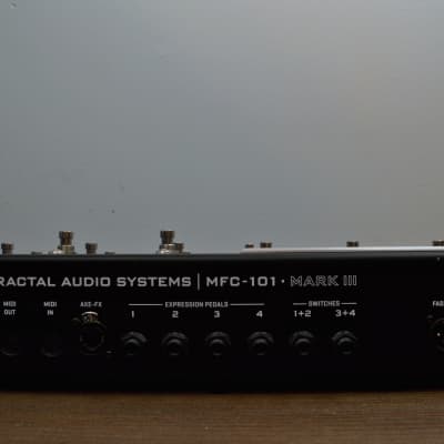 Fractal Audio Axe FX 2 XL+ RIG w/ MFC101 MK3 Controller & OSP 3U Flight Case image 4