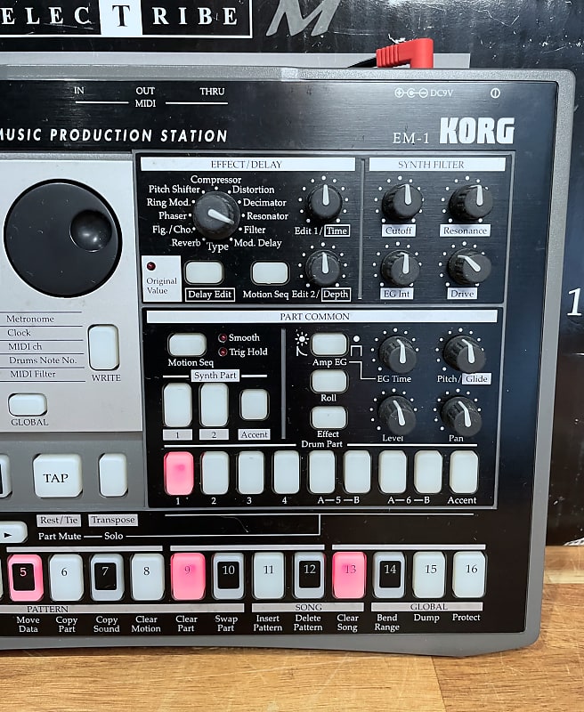 【希少】KORG EM-1 music production station Korg Electribe EM-1 Music Production Station with Box