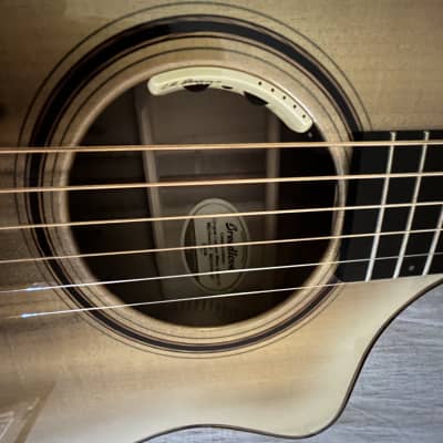 Breedlove Limited Edition Oregon Concert CE Acoustic-electric Guitar - White Sand Myrtlewood (2021) image 10