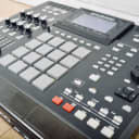 AKAI MPC 5000 sampler drum machine near mint-music production center, sequencer