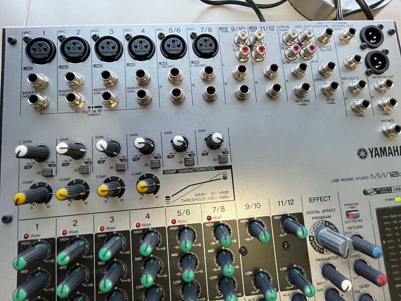 YAMAHA MW12CX アナログミキサー Yamaha MW12CX | Sweetwater