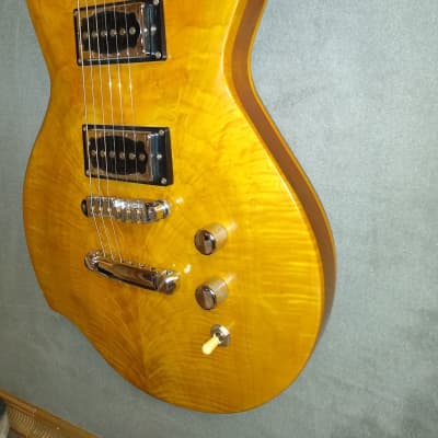 Occhineri Custom Guitar Flamed Maple image 5