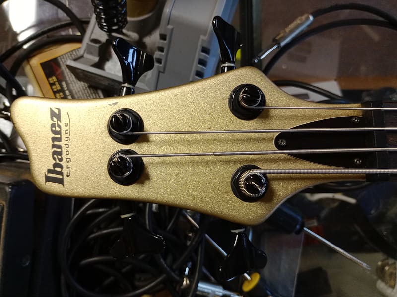 Ibanez EDC-700 Ergodyne Gold Flake Bass W/gig bag *** FREE