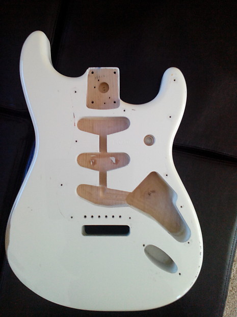 White strat deals body