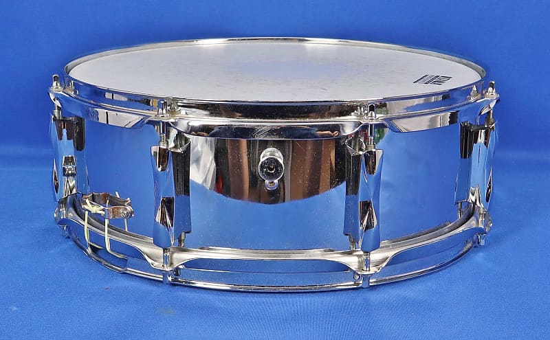 Premier “1026” Chrome on Steel Snare Drum. Cleaning and re-assembly –  Garageland