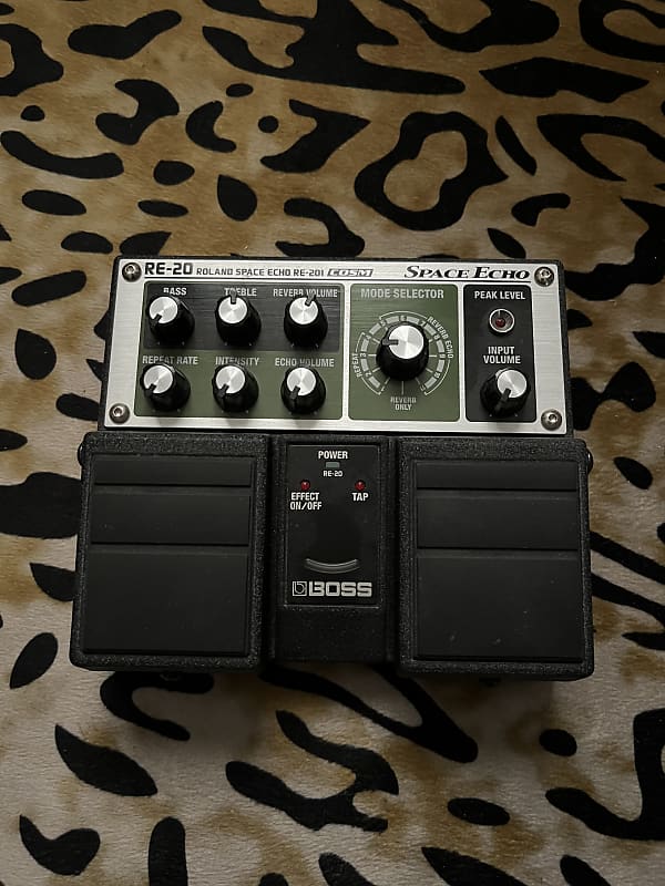 Boss RE-20 Space Echo