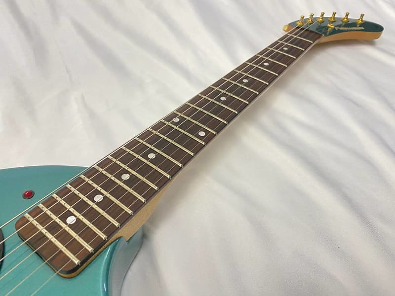 Fernandes ZO-3 / フェルナンデス 芸達者 メタリックグリーン アンプ内蔵 ミニギター