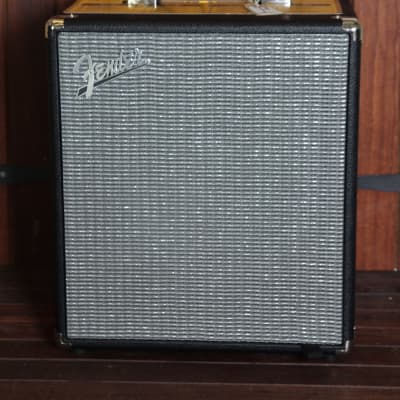 Fender Rumble 100 Bass Amplifier Combo for sale