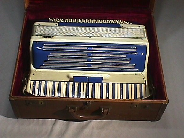 Vintage Very Beautiful Roma 120 Bass Accordion with 3 Stops, in Original Case & Ready to Play as-is image 1