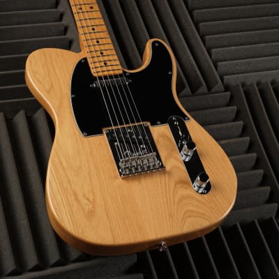 Fender American Standard Telecaster with Maple Fretboard 2016 - Natural image 10
