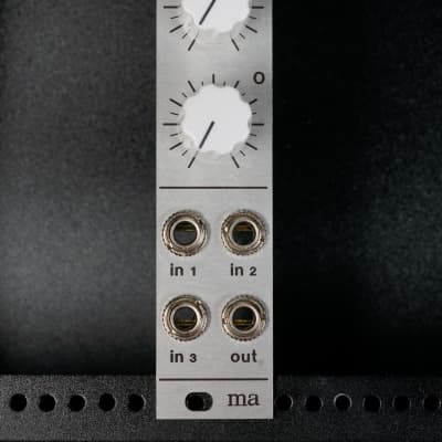 Excellent] Manhattan Analog MA35 VCA/VCF | Reverb Canada