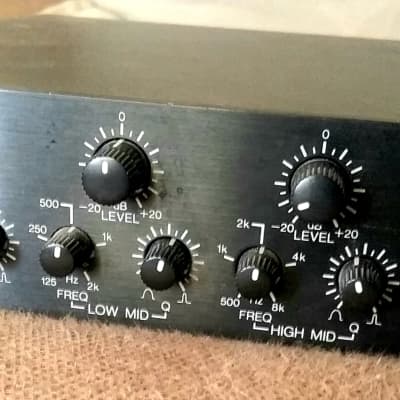 Boss Pro Parametric Equalizer PQ-50 | Reverb
