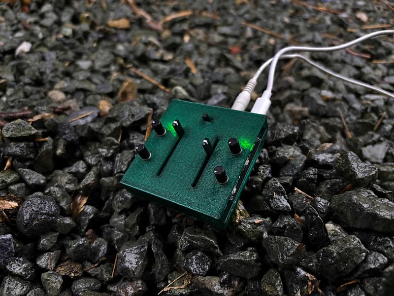 Lore FM oscillator pair noise synth 2025 image 1