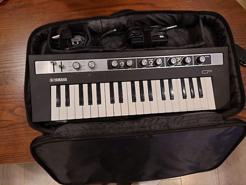 Yamaha Reface CP Mini Mobile Keyboard w/ case and pedal | Reverb