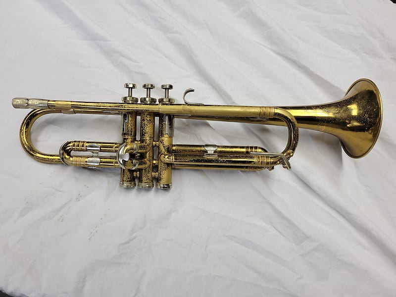 Getzen Bb Brass Lacquer Trumpet, Model 90 Deluxe, Circa 1950's image 1