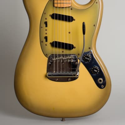 Fender  Mustang Solid Body Electric Guitar (1979), ser. #S 823784, original black tolex hard shell case. image 3