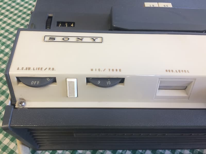 Sony TC-272 reel to reel Tapecorder