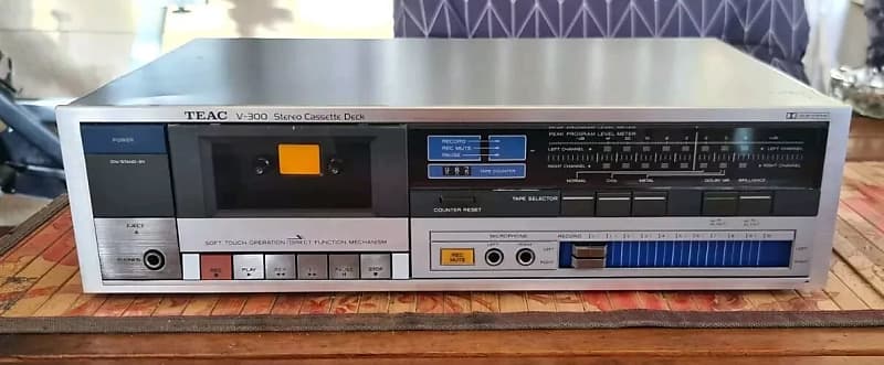 VINTAGE TEAC TAPE DECK PLAYER/RECORDER/MADE IN JAPAN image 1