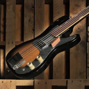Kent Model 670 Vintage Bass Guitar Late 60's/Early 70's | Reverb