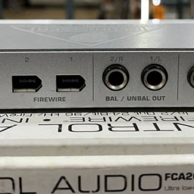 Behringer FCA202 Scheda Audio Firewire 2 In - 2 Out image 2