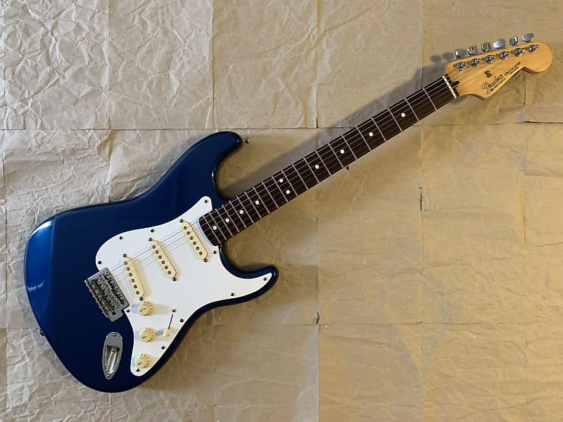 Fender MIM Standard Stratocaster Rosewood Fboard 2006 Electron Blue 60years Diamond Anniversary   VGC modded with Fender Noiseless pickups set with Deluxe Fender GigBag image 1