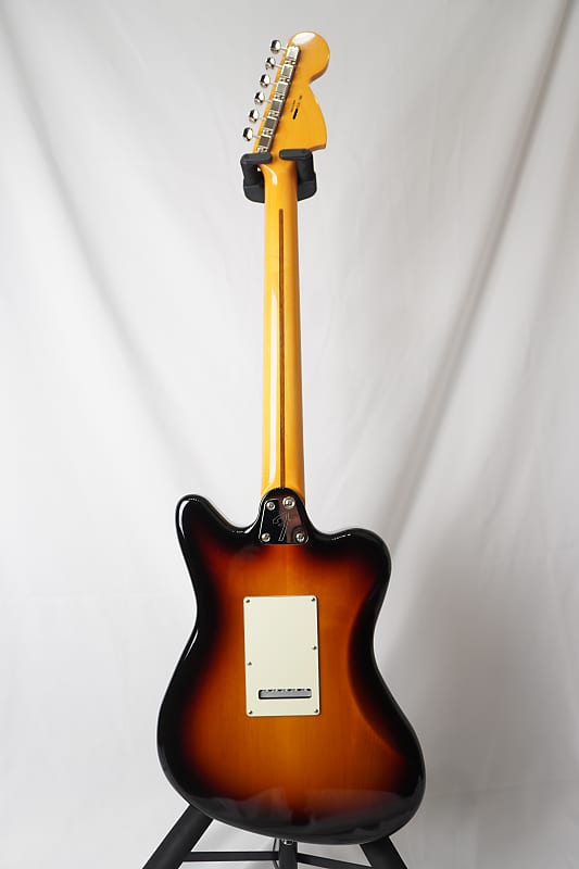 Rare color Fender Limited Run Super-Sonic 3-Color Sunburst
