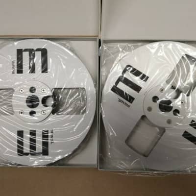  Pair of Maxell MR-7 metal 7 reel to reel spools BNIB -  auction details