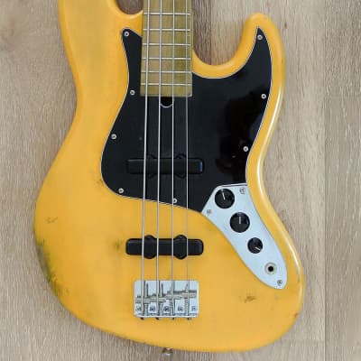 Marco Bass Guitars - TFL 4 Relic - 4 String Bass With Tulip Wood Body In Butterscotch Yellow image 3