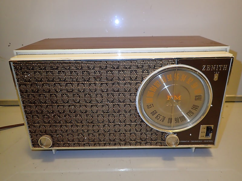 Zenith Am/Fm/AFC 7-Tube Radio Model N724 Vintage 60s USA | Reverb