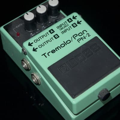 Boss PN-2 Tremolo/Pan