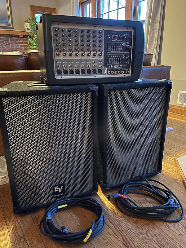 Peavey XR8600 8Channel Powered PA, two EVForce speakers, Reverb