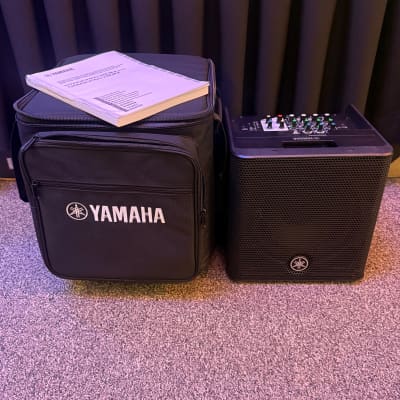 Yamaha Stagepas 200 w/ Bag