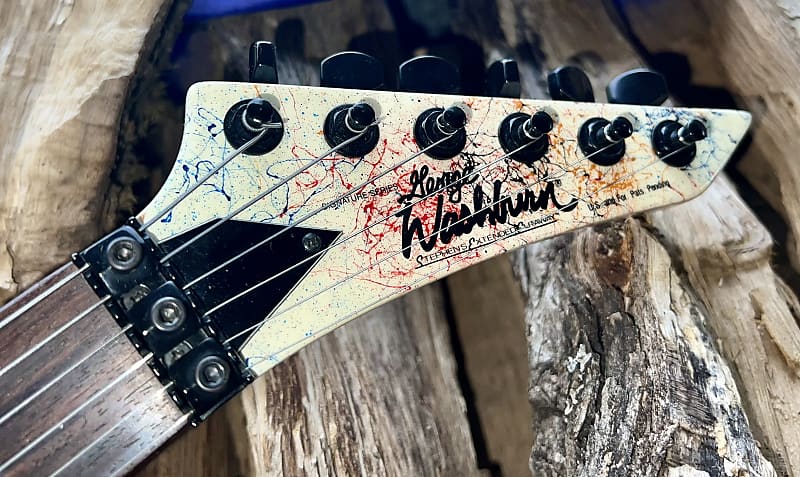 Washburn EC29 Spitfire II 1988-1990 - White Splash Signature