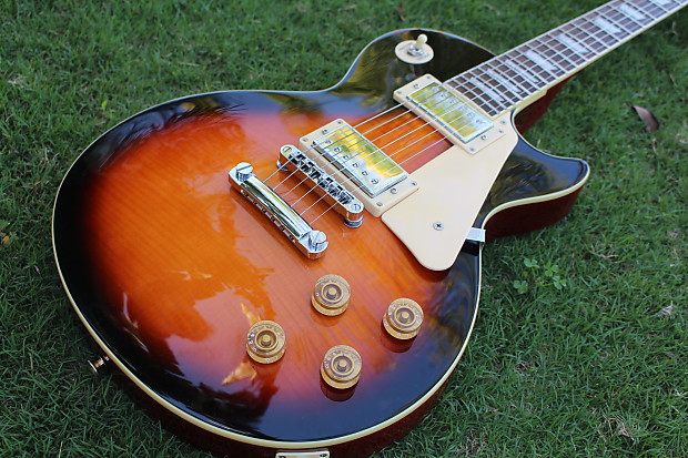Beautiful Blitz by Aria Pro II Leopard Singlecut Standard