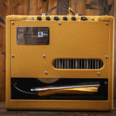 Fender  Blues Junior Lacquered Tweed, 120V image 4