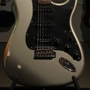 Fender Stratocaster 2012 sil image 2