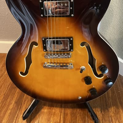 Latitude Guitars SE-1819 335 Style Semi-Hollowbody Vintage Sunburst image 3