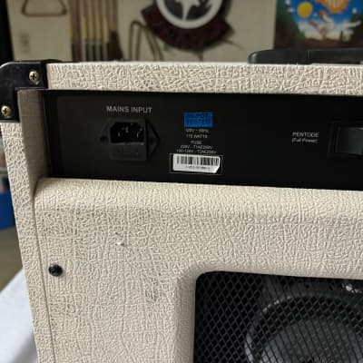 Marshall DSL40C Dual Super Lead Combo Amplifier 2015 - Cream White image 6