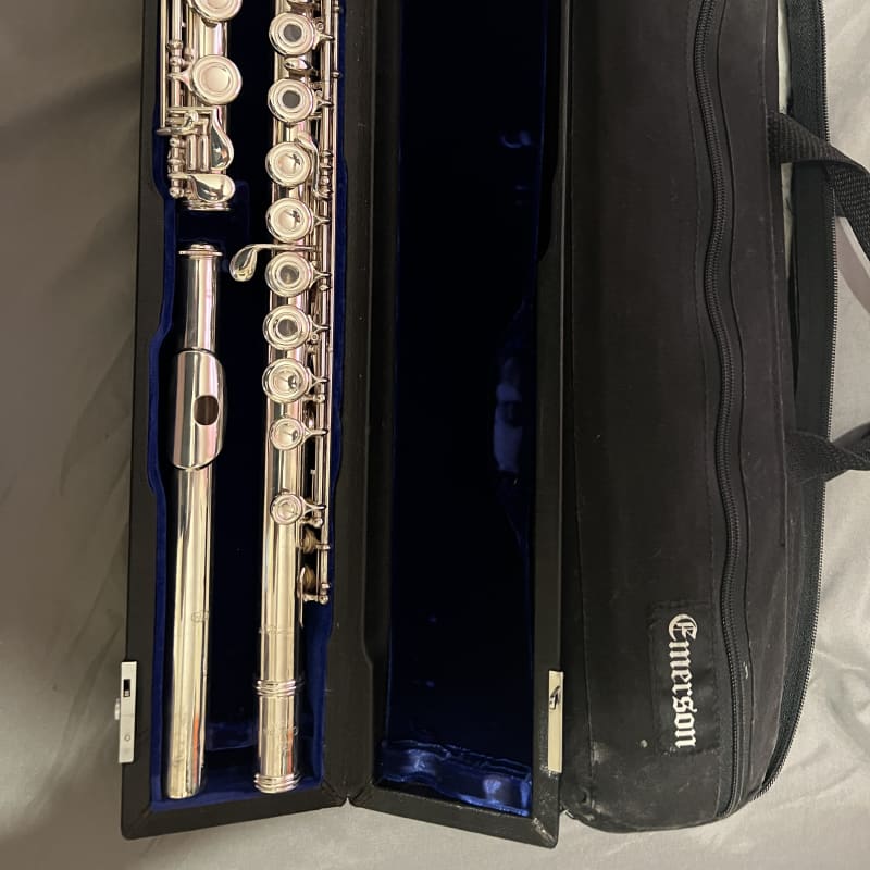 Odyssey Wind Instruments OFL100 Debut C Flute flûte travers