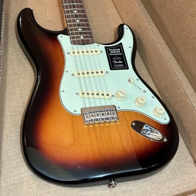 Fender Robert Cray Stratocaster MIM Electric Guitar image 6