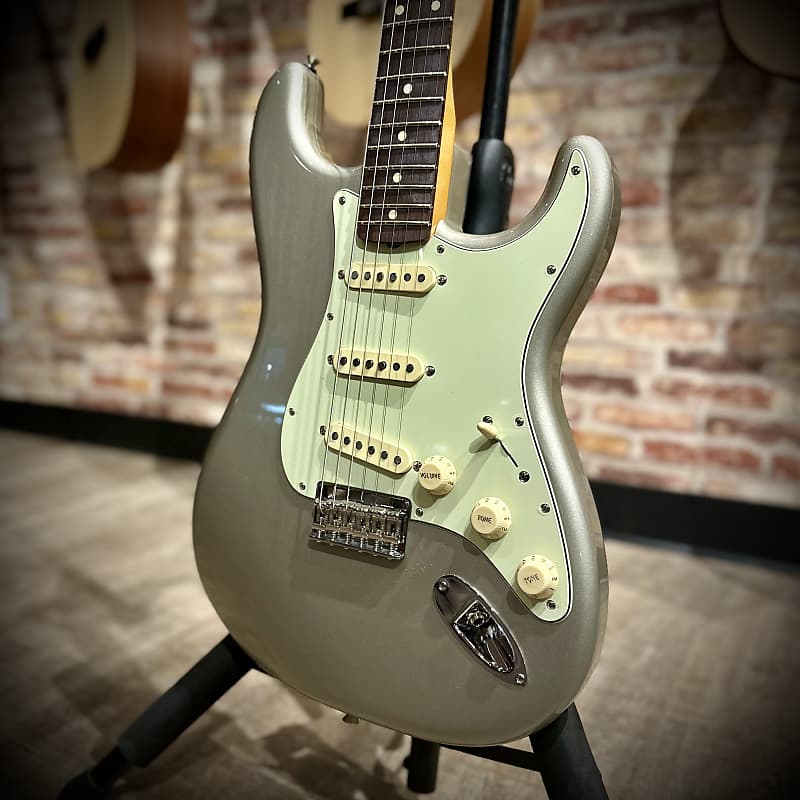 ギター Fender Robert Cray Stratocaster Robert Cray Signature Stratocaster® | Artist Series | Fender