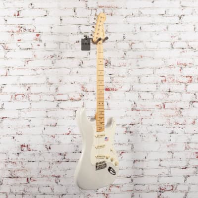 Fender Eric Johnson Stratocaster®, Maple Fingerboard, White Blonde image 4