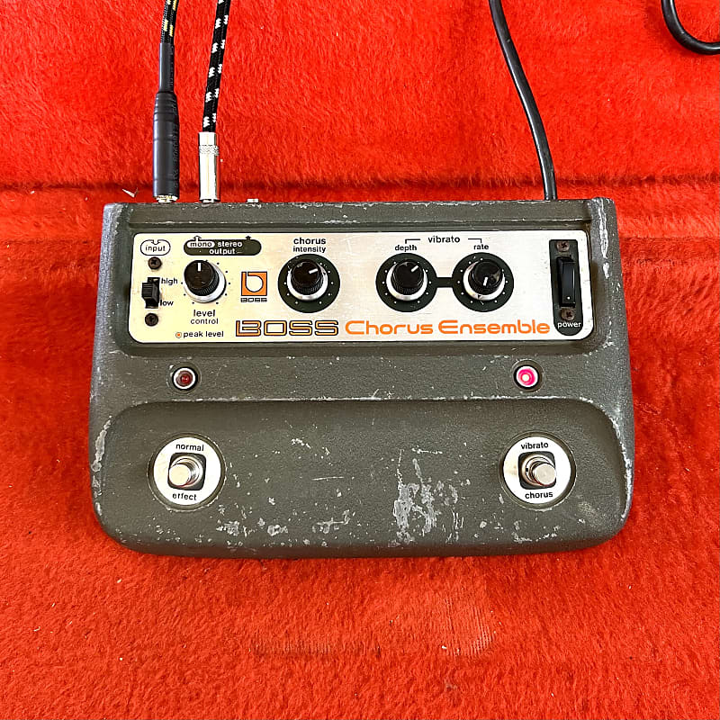 Roland Boss CE-1 Stereo Chorus Ensemble Vibrato 1970's - MIJ
